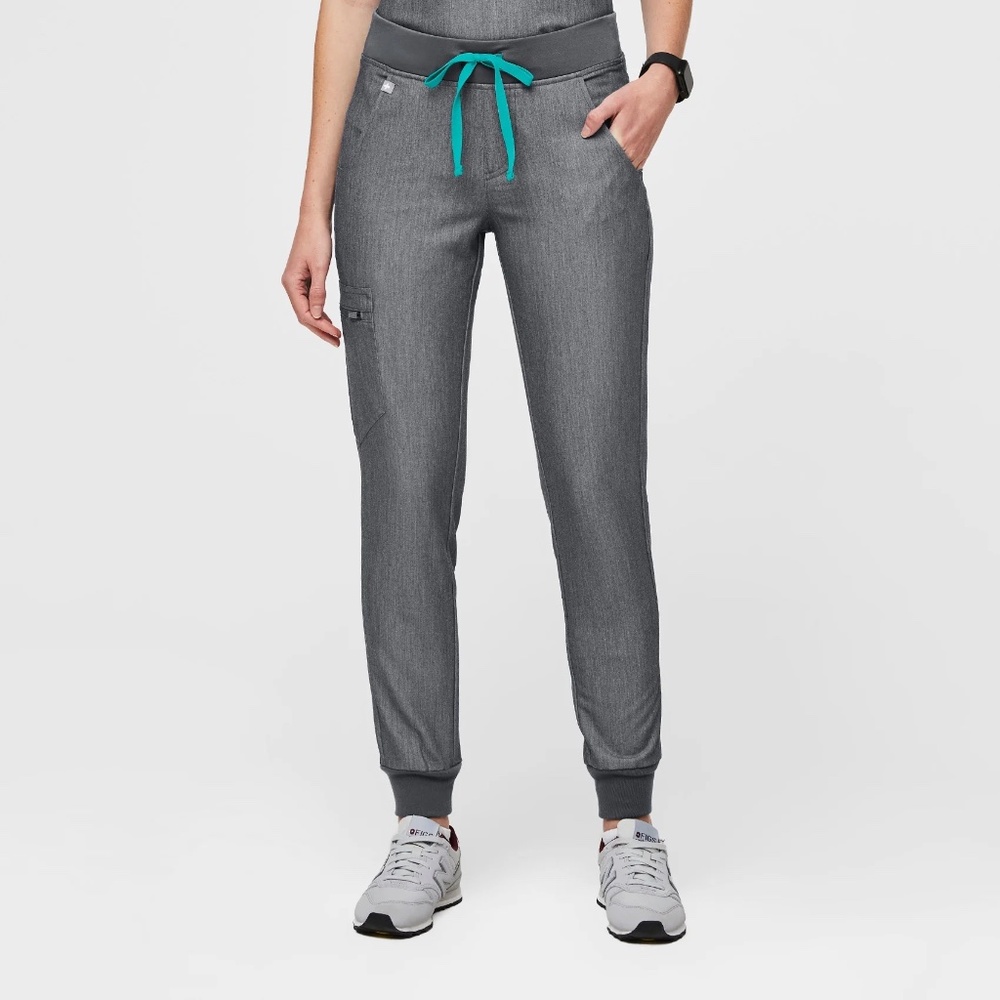 Figs Graphite Petite Jogger Scrub Pants S/P